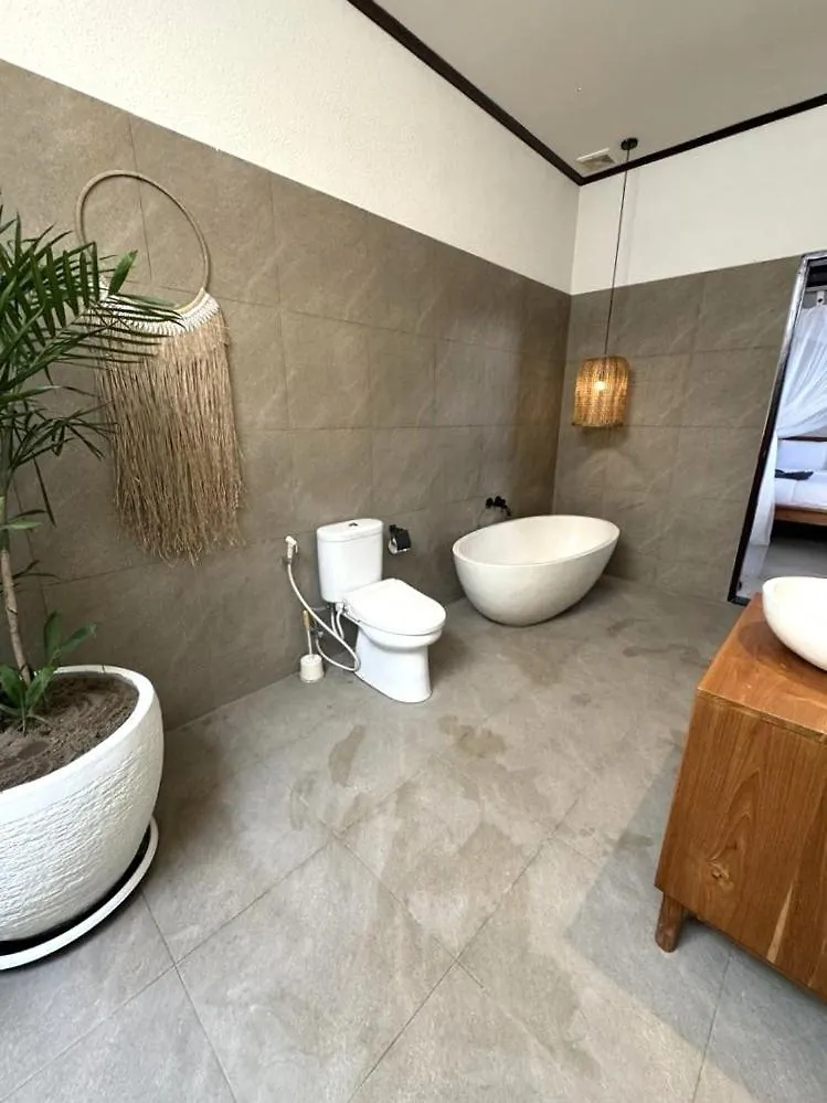 Villa Cucu - Legian - 3 Bedroom