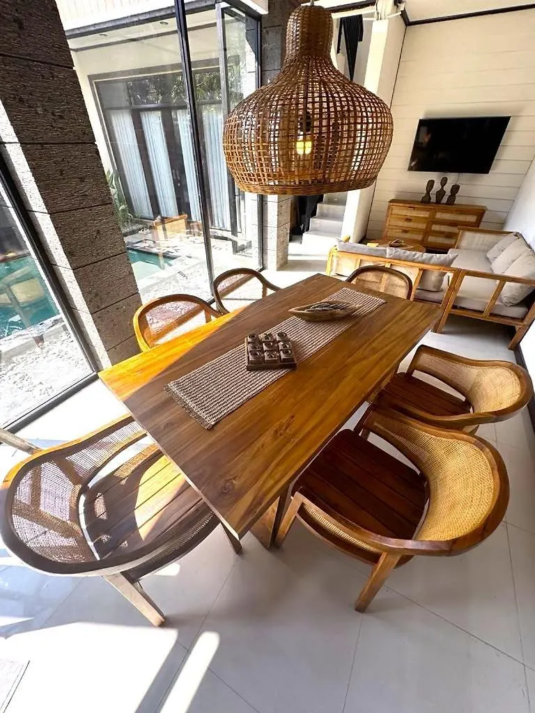 Villa Cucu - Legian - 3 Bedroom